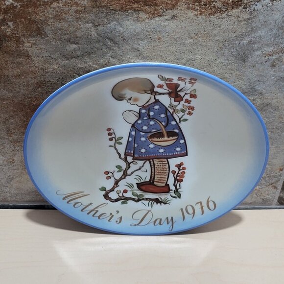 Schmid Hummel Mothers Day 1976 Devotion for Mother Decorative Wall Hanging Plate - Picture 3 of 11